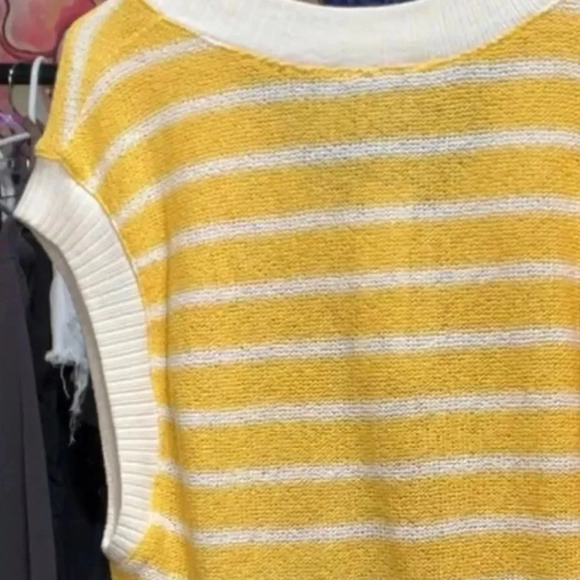 Yellow and White Striped Zara V-Neck Sleeveless Knit Sweater Medium (NWT) - Picture 8 of 9